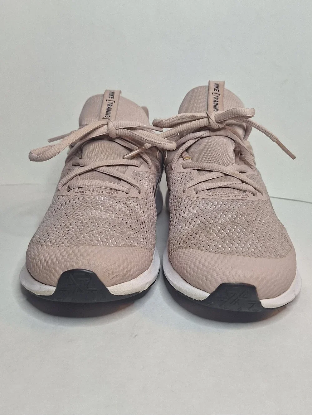 Nike Legend Essential Training Shoes Stone Mauve SZ 8.5 US Womens Sneakers Mesh